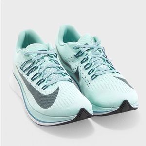Women’s Zoom Fly Nike
